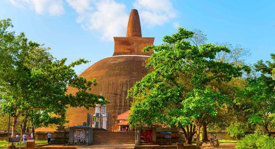 Solosmasthana : Abayagiri Chaithya